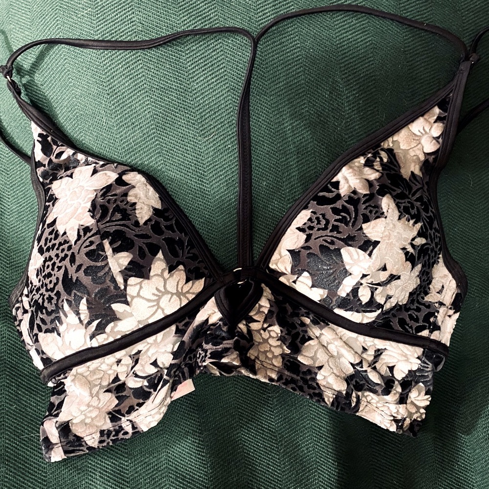 Victoria Secret Velvet Bra